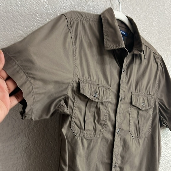 Old Navy Adult Man Size Small Brown Button Up Casual Short Sleeve Shirt Slim Fit - Picture 3 of 7